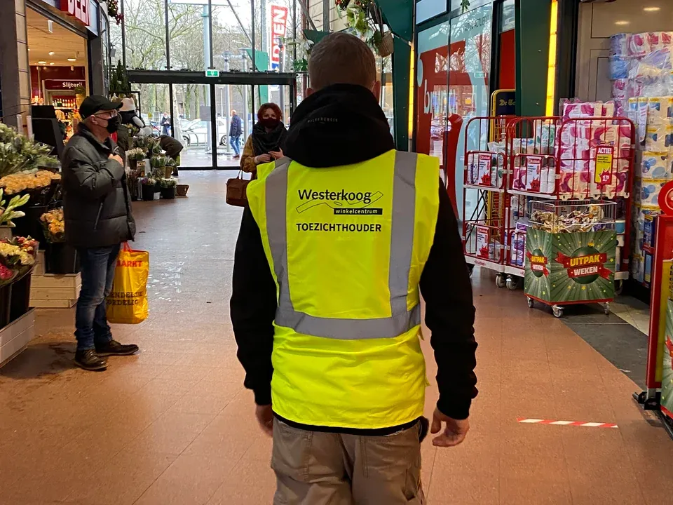 Winkelcentrum interieur reiniging